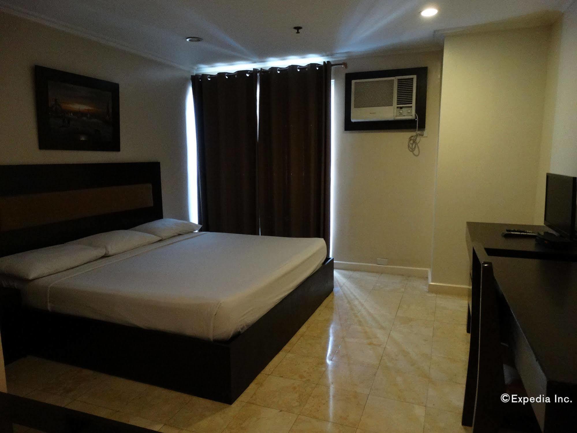 Paragon Tower Hotel Manila Exterior foto