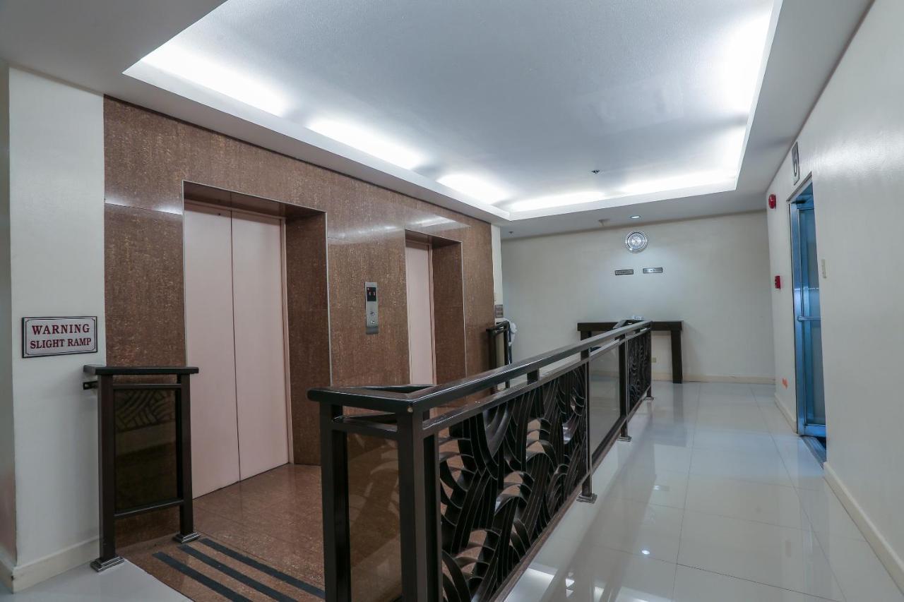 Paragon Tower Hotel Manila Exterior foto
